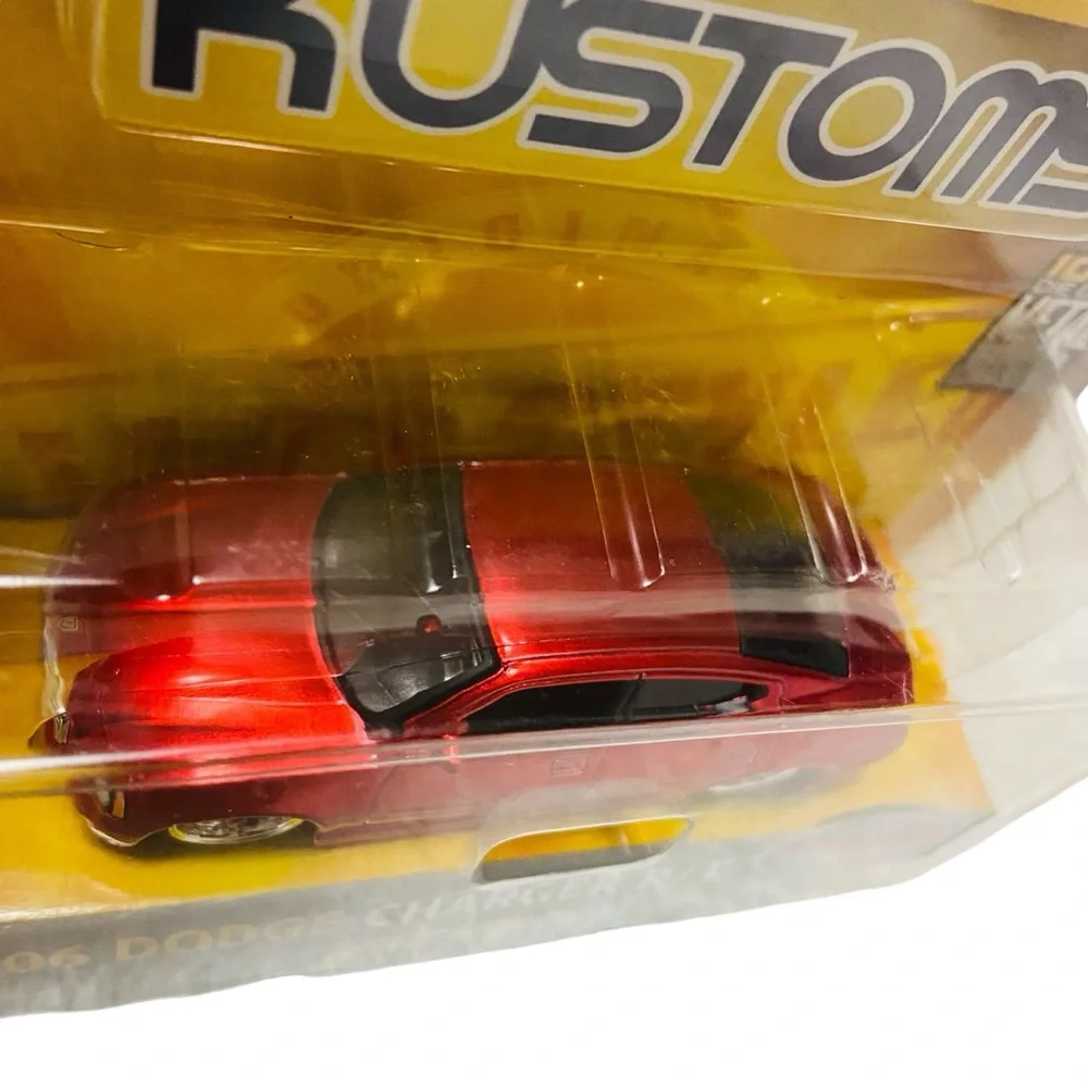 Jada Dub City Kustoms 2006 Dodge Charger R/T 1:64 Red